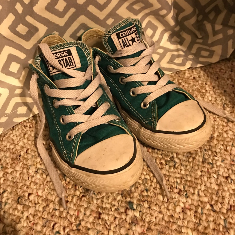 Little Girl’s Converse Size 13